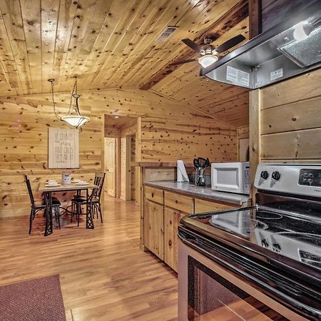 Broken Bow Starlight Cabin With Private Hot Tub! Exteriör bild
